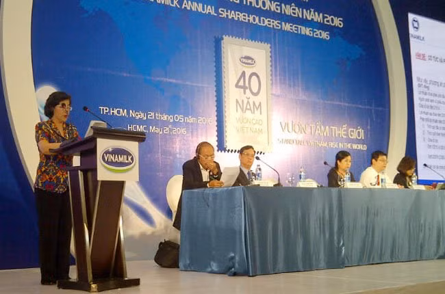 Lãnh đạo Vinamilk “không biết khi nào SCIC thoái vốn”