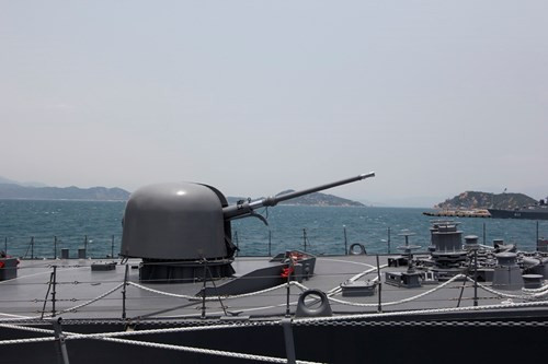 Hải quân Việt Nam đón 2 tàu hộ vệ Hải quân Nhật Bản tại Cảng Cam Ranh ảnh 6