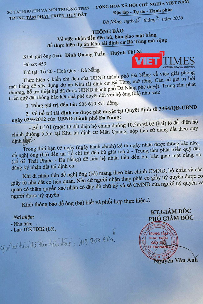 Mặc dù chưa có đất tái định cư, nhưng Trung tâm Phát triển quỹ đất vẫn phát văn bản, yêu cầu người dân tháo dỡ nhà cửa để nhận đền bù.