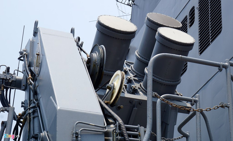 Vũ khí mạnh nhất trên hai chiến hạm là tên lửa hành trình chống hạm RGM-84 Harpoon, tầm bắn 124 km với tàu JS Setogiri,SSM-1B tầm bắn 150 km với tàu JS Ariake.