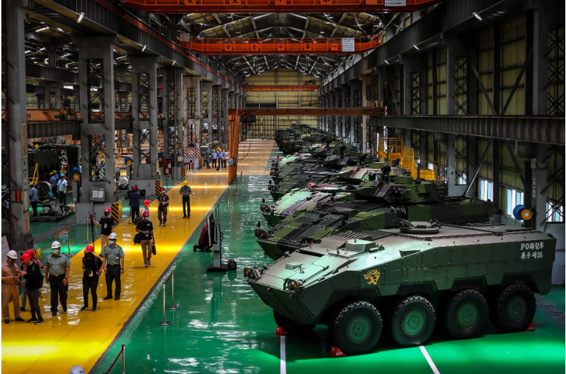 Hình ảnh xe bọc thép CM-34 bên trong một cơ sở thử nghiệm quân sự ở quận Nantou, miền trung Đài Loan, hôm thứ Năm (Ảnh: SCMP)