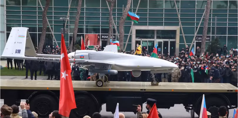 Người dân Lithuania quyên góp 5,4 triệu USD để viện trợ cho Ukraine UAV chiến đấu (Ảnh: Business Insider)