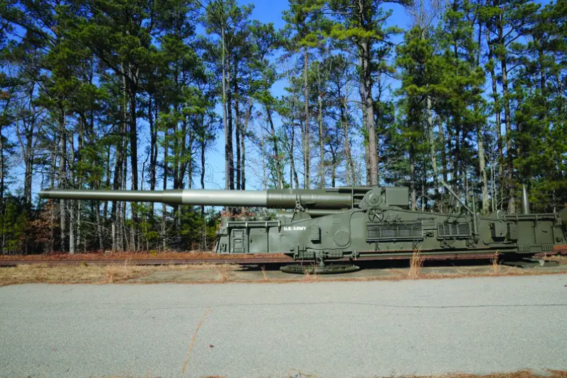 Một khẩu pháo M65 (Ảnh: Business Insider)