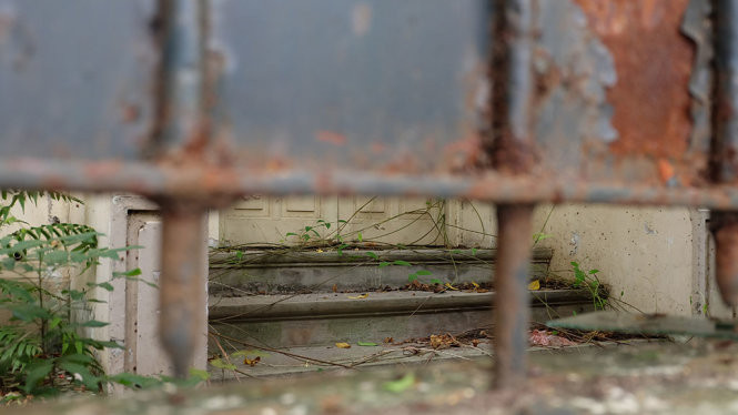 Biệt thự công vụ 12 Nguyễn Chế Nghĩa đang bị bỏ hoang? 