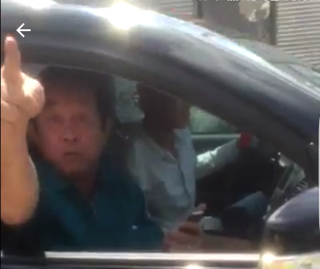  Hình ảnh Trung tướng Liêm mắng CSGT Bình Thủy (hình cắt từ clip) 