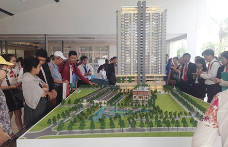 Nhiều nhà đầu tư ngoại đang đổ tiền vào thị trường bất động sản.