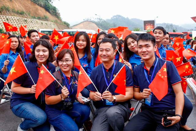 Đại biểu thanh niên hai nước tham gia Liên hoan Thanh niên Việt Nam – Trung Quốc lần thứ III - (Ảnh minh họa, tác giả Bảo Anh, nguồn: Báo Điện tử Đảng Cộng sản Việt Nam).