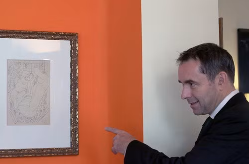 Vị đại sứ 'ngủ' dưới gầm cầu Long Biên - ảnh 2