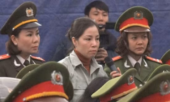 Nguyễn Thị Huệ trong phiên tòa sơ thẩm.