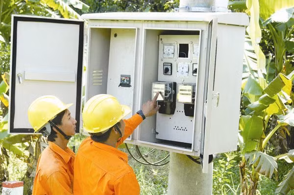 Ngành điện lại muốn thay đổi cách thức điều chỉnh giá bán lẻ điện - Ảnh:TL