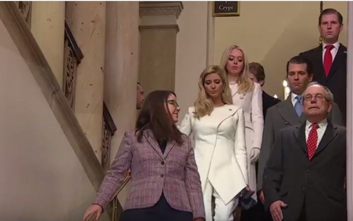 Các thành viên gia đình ông Trump xuất hiện