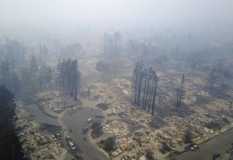 Khu dân cư bị tàn phá ở Santa Rosa