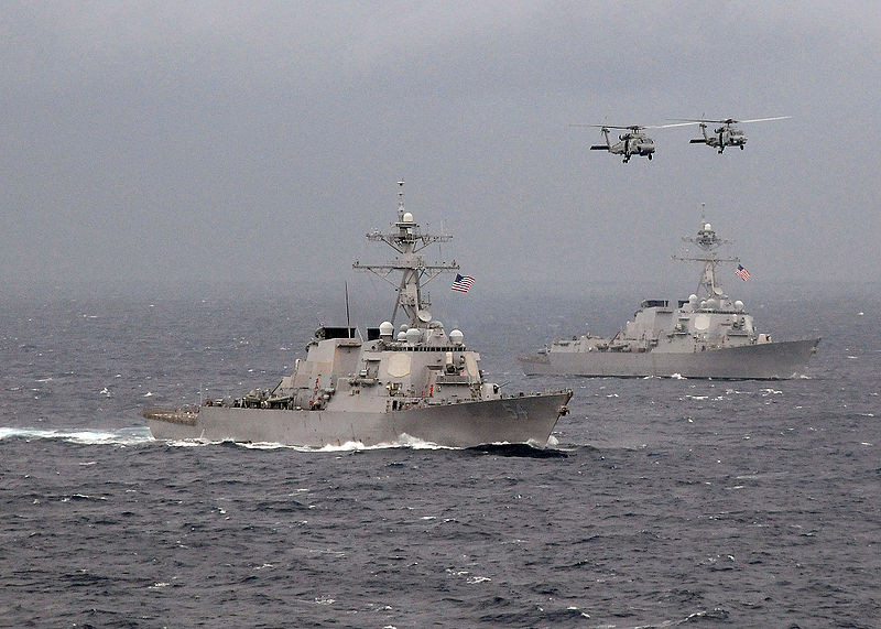 Hai khu trục hạm Lassen và Wilbur của Mỹ đã thực hiện tuần tra ở Biển Đông khiến Trung Quốc rất cay cú