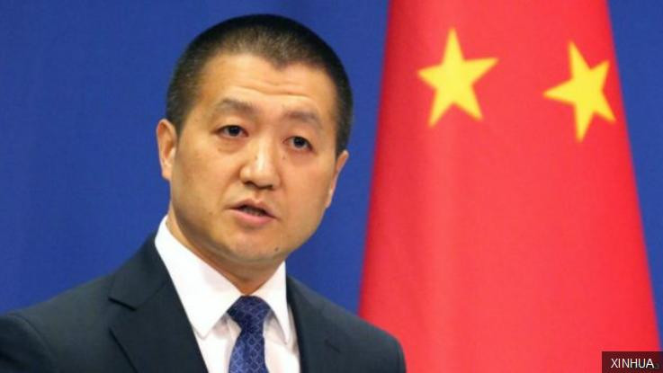 Ngày 14/6/2016, người phát ngôn Bộ Ngoại giao Trung Quốc, Lục Khảng phát biểu xuyên tạc về sự ủng hộ của các nước đối với Trung Quốc trong vấn đề Biển Đông. Nguồn ảnh: Đa Chiều.