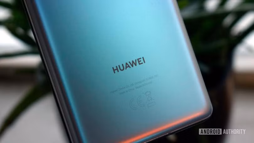 Đã từng có khoảng thời gian Huawei là hãng smartphone lớn nhất thế giới (Ảnh: Android Authority)