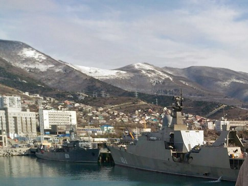 Video Chiến hạm Gepard Việt Nam rẽ sóng trên Biển Đen ảnh 2