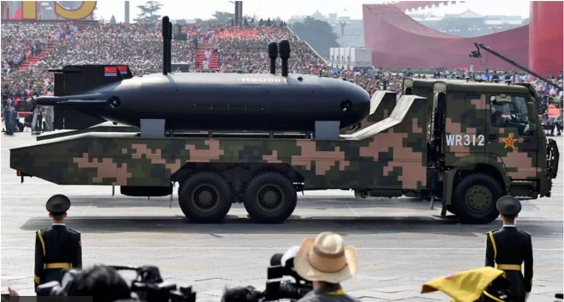 UUV HSU001 của Trung Quốc có khả năng phóng một phương tiện không người lái nhỏ hơn dưới nước (Ảnh: Asia Times)