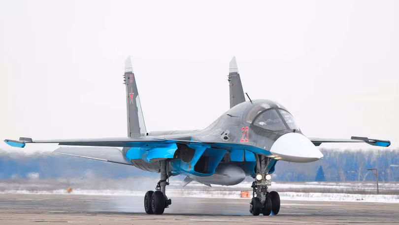 Hình ảnh Su-34 đang hạ cánh (Ảnh: The Drive)