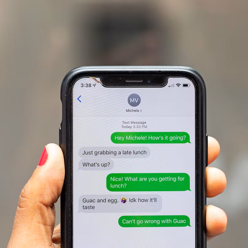 Tính năng iMessage trên iPhone (Ảnh: Android Authority)