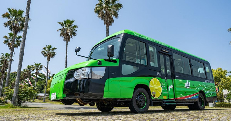 Những chiếc xe hai trong một mang trên mình "bộ cánh" sặc sỡ (Ảnh: OC)