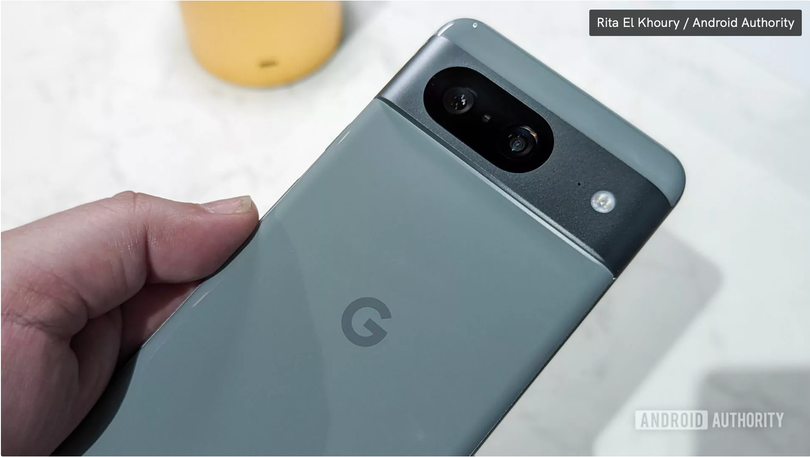 Pixel 7a vs Pixel 8 2.png