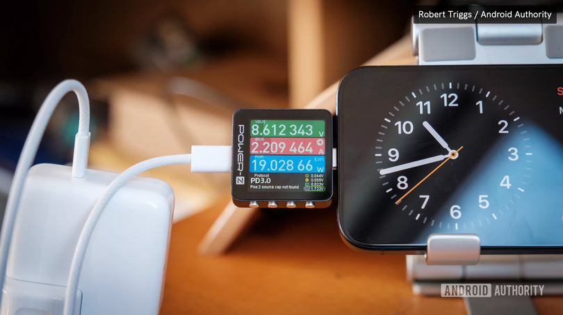 iPhone 15 vs Pixel 8 3.png