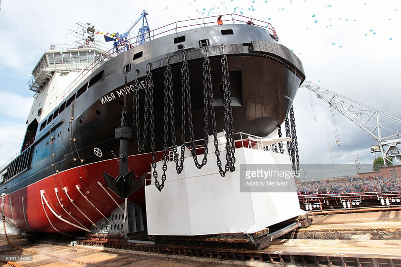 Tàu phá băng Ilya Muromets.