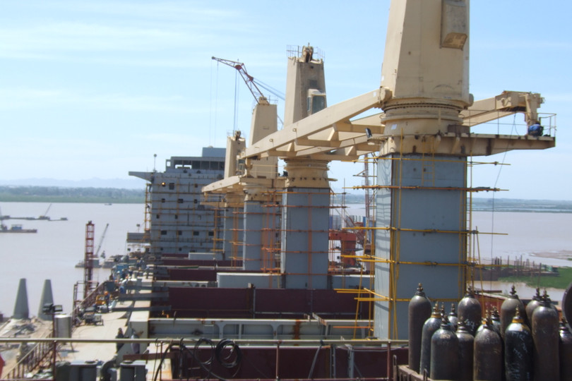 Hoa Ngọc Lan là doanh nghiệp Việt Nam duy nhất đề nghị mua lại tàu trọng tải 53.000 tấn của Vinashin bị ....ế ! 