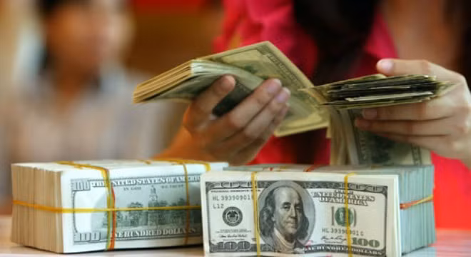 Áp lực tỷ giá nhìn từ động thái của các nước