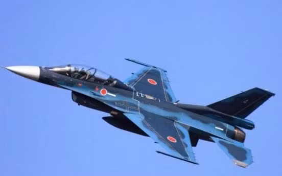 Máy bay chiến đấu F-2 Nhật Bản. 