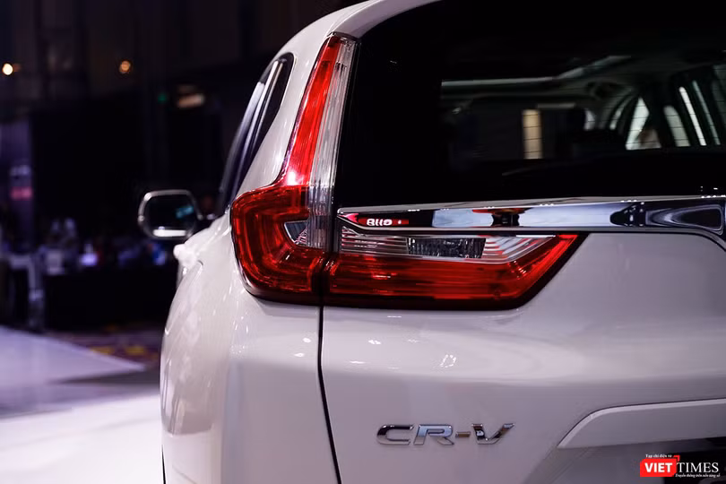 Honda Việt Nam ra mắt xe CR-V 2018, giá cao nhất 1,1 tỷ đồng ảnh 9