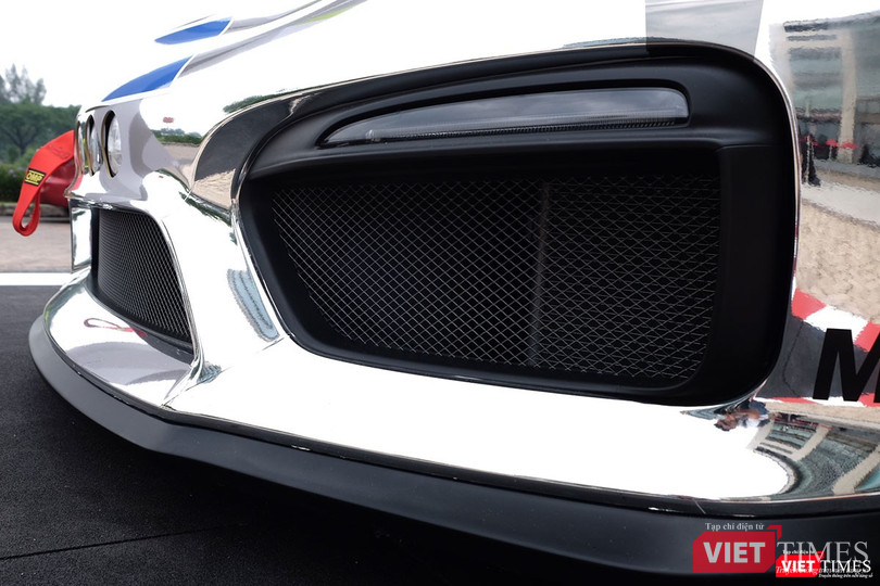 "Mòn mắt" với Porsche Cayman GT4 Clubsport bất ngờ xuất hiện tại Việt Nam ảnh 10