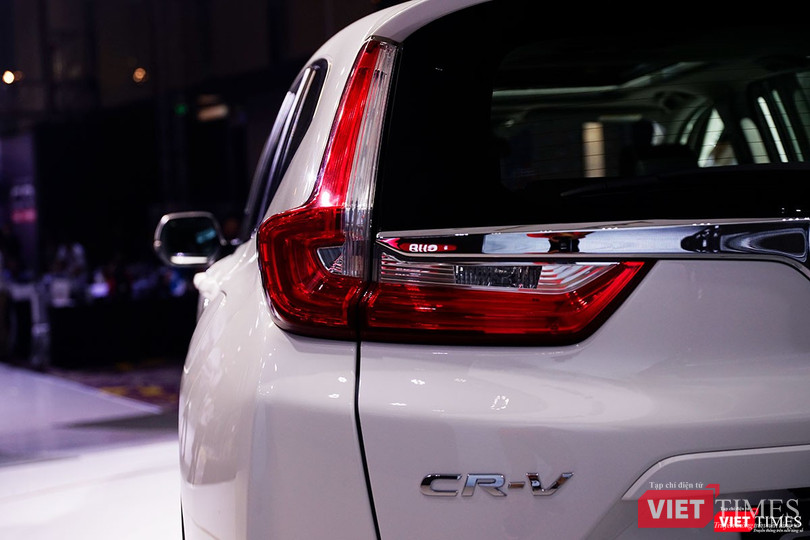 Honda Việt Nam ra mắt xe CR-V 2018, giá cao nhất 1,1 tỷ đồng ảnh 9