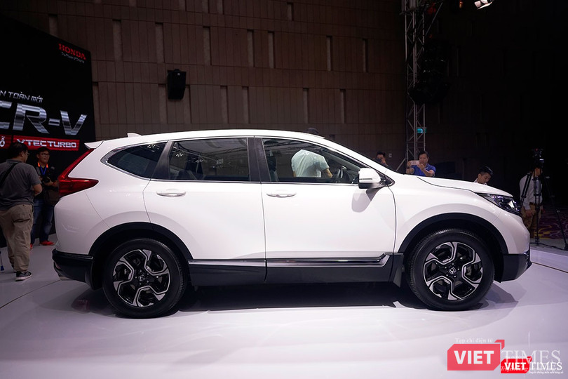 Honda Việt Nam ra mắt xe CR-V 2018, giá cao nhất 1,1 tỷ đồng ảnh 11