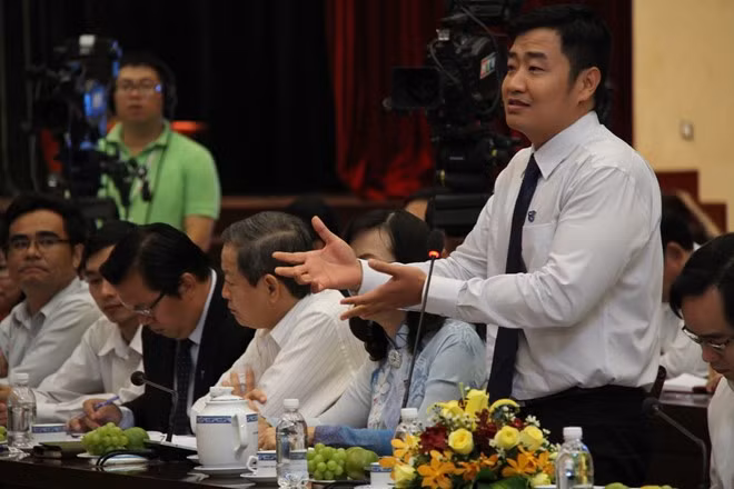 Tiến sĩ Trần Hữu Lộc (ĐH Nông lâm TP HCM) phát biểu tại buổi gặp. Ảnh: P.T 