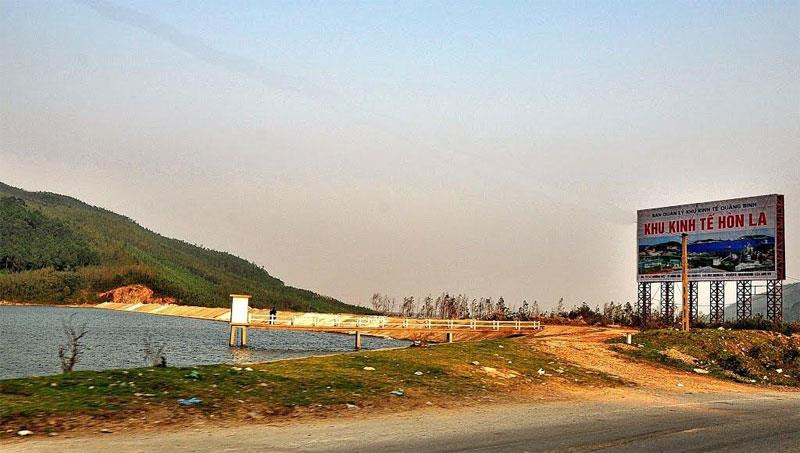 Khu kinh tế Hòn La- Quảng Bình.