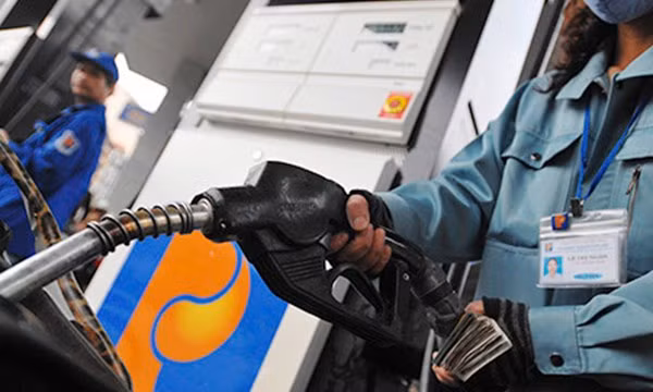 Giá xăng ở Việt Nam đang thấp hơn nhiều nước xung quanh