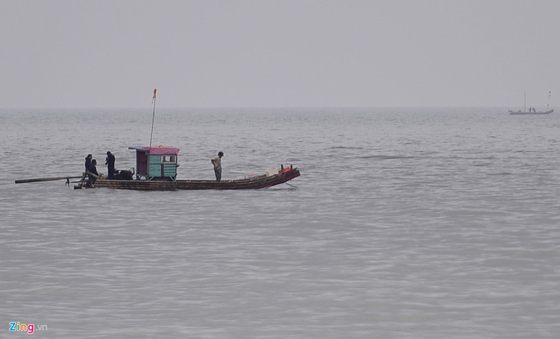 Người dân cũng bắt đầu ra khơi sau quyết định "lịch sử" đối với ngư dân Sầm Sơn.
