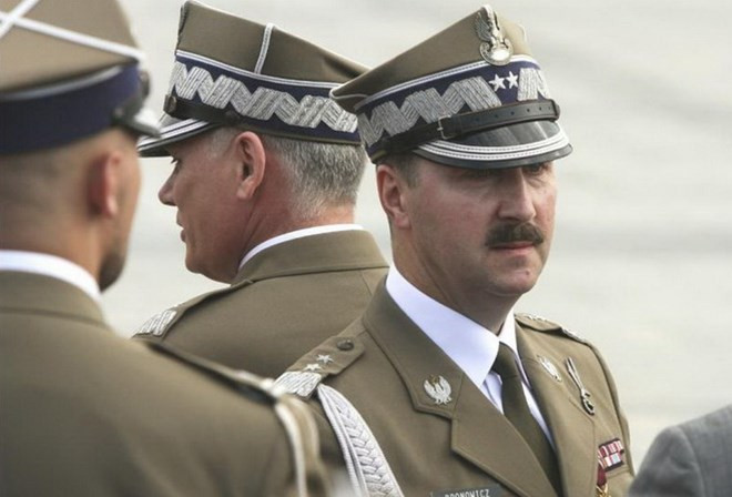 Nhiều tướng lĩnh Ba Lan từ chức. (Nguồn: polityka.pl)