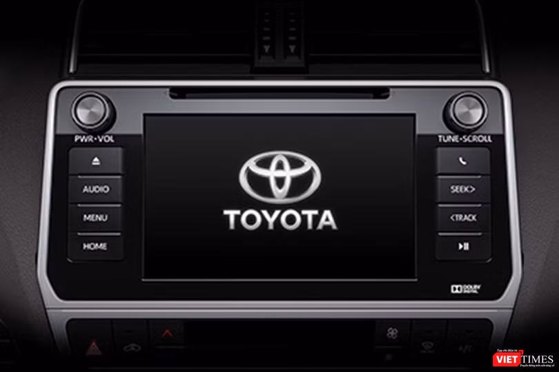 Đấu với Ford Explorer, Toyota LandCruiser Prado 2017 chốt giá 2,262 tỷ đồng ảnh 10