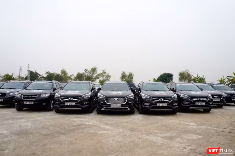 Dàn xe Hyundai SantaFe hùng hậu chào đón sinh nhật CLB tròn 4 tuổi ảnh 5