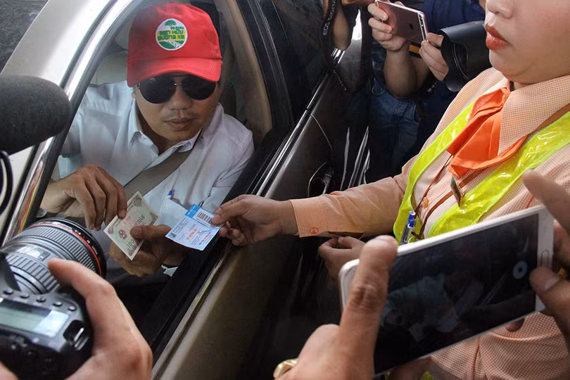 Trạm thu phí BOT Cai Lậy đã phải tạm dừng hoạt động từ 1 đến 2 tháng để rà soát lại toàn bộ các vấn đề liên quan Nguồn: VNN