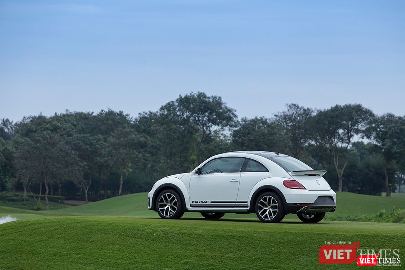 Volkswagen tặng 2 xe cho golfer trúng giải Hole In One tại Việt Nam ảnh 2
