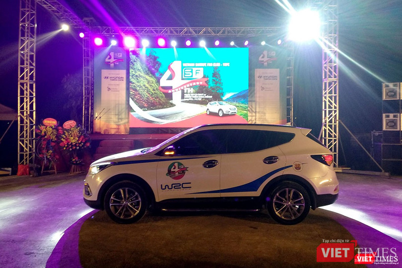 Dàn xe Hyundai SantaFe hùng hậu chào đón sinh nhật CLB tròn 4 tuổi ảnh 9