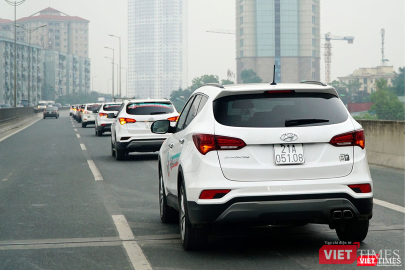 Dàn xe Hyundai SantaFe hùng hậu chào đón sinh nhật CLB tròn 4 tuổi ảnh 10