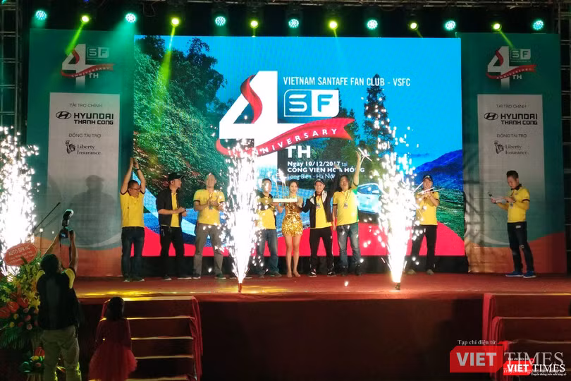 Dàn xe Hyundai SantaFe hùng hậu chào đón sinh nhật CLB tròn 4 tuổi ảnh 7