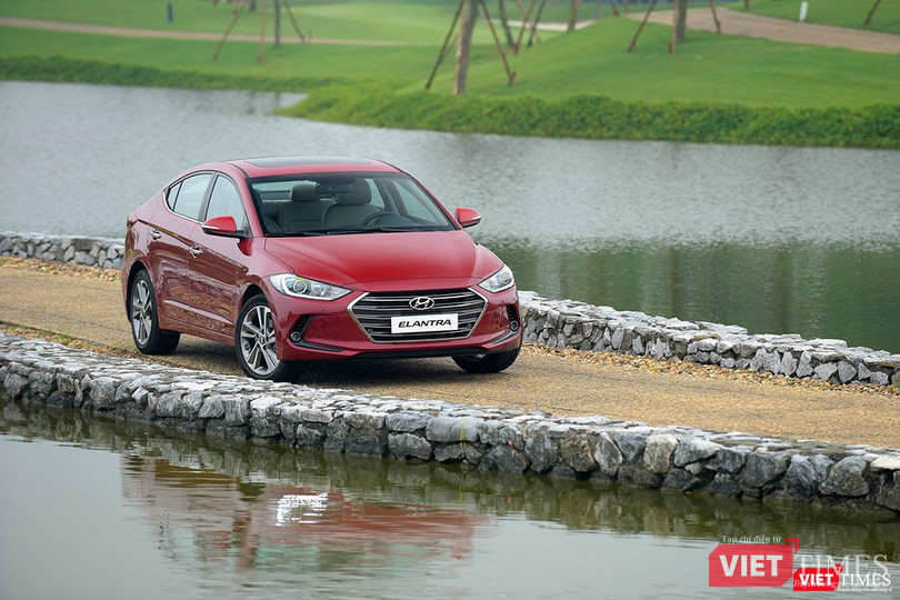 Chỉ hơn 500 triệu đã có thể tậu Hyundai Elantra đón Tết ảnh 2