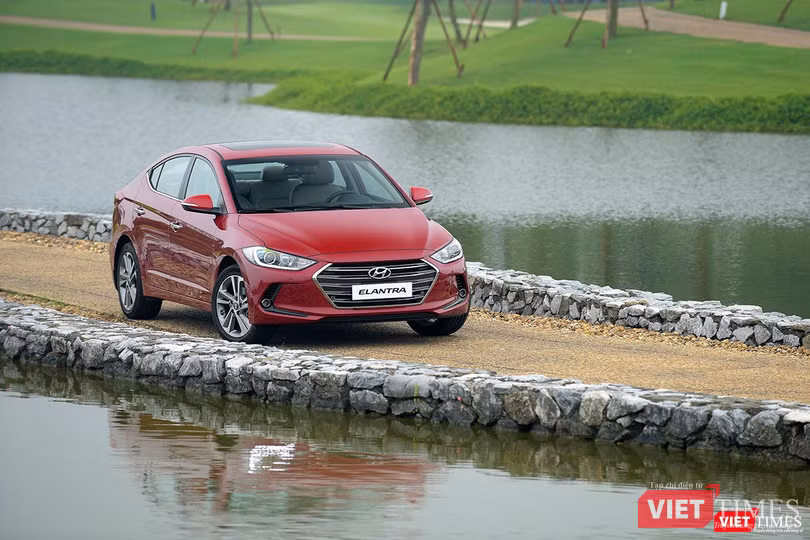 Chỉ hơn 500 triệu đã có thể tậu Hyundai Elantra đón Tết ảnh 2
