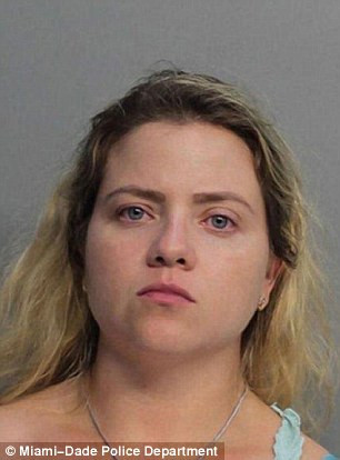 Salma Hernandez, 32 tuổi