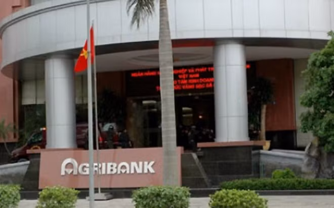 Agribank dừng ưu tiên tuyển dụng người nhà